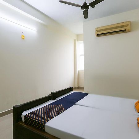 Spot On 63050 Kag Rooms Guduvancheri Luaran gambar
