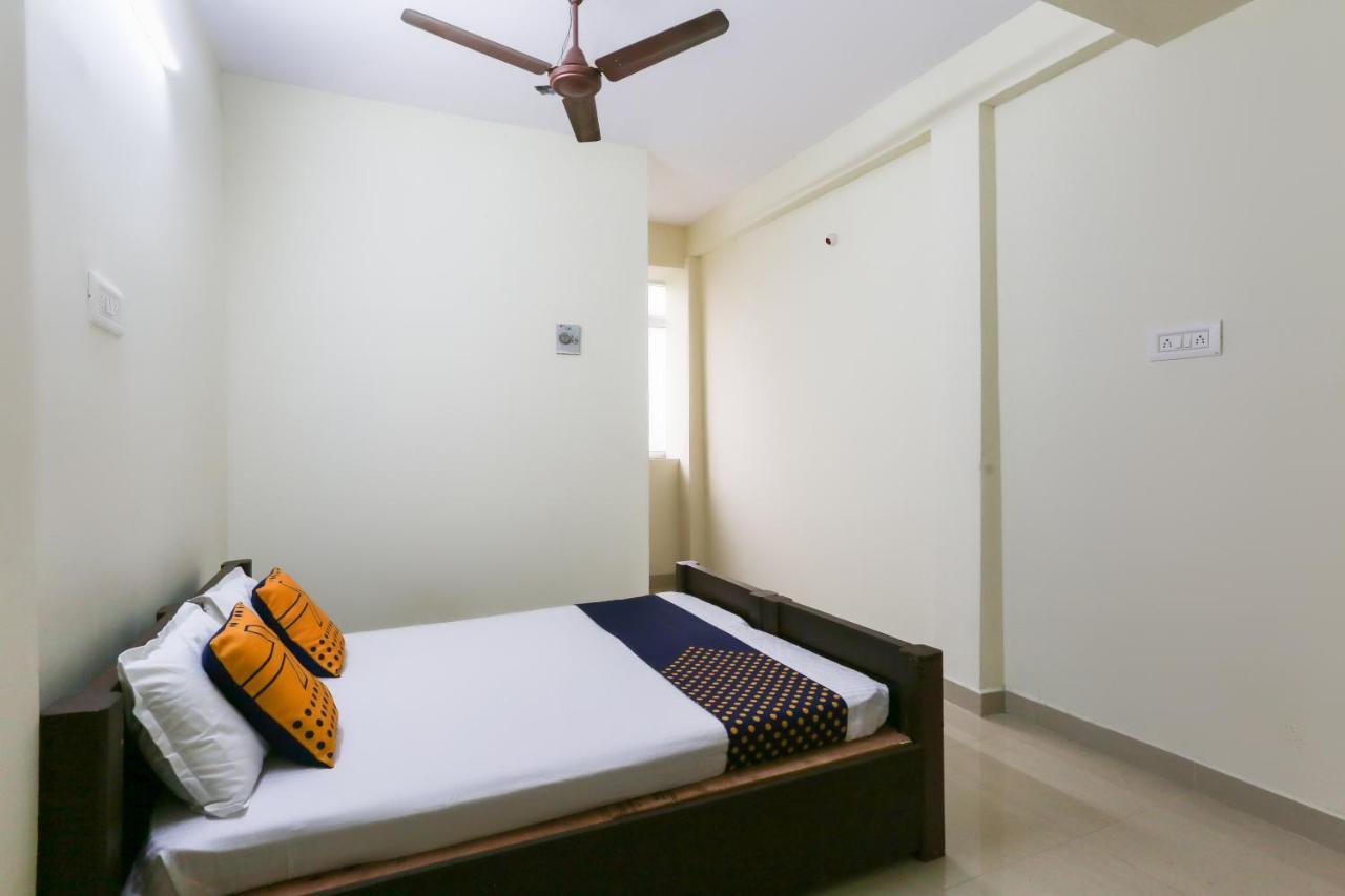 Spot On 63050 Kag Rooms Guduvancheri Luaran gambar