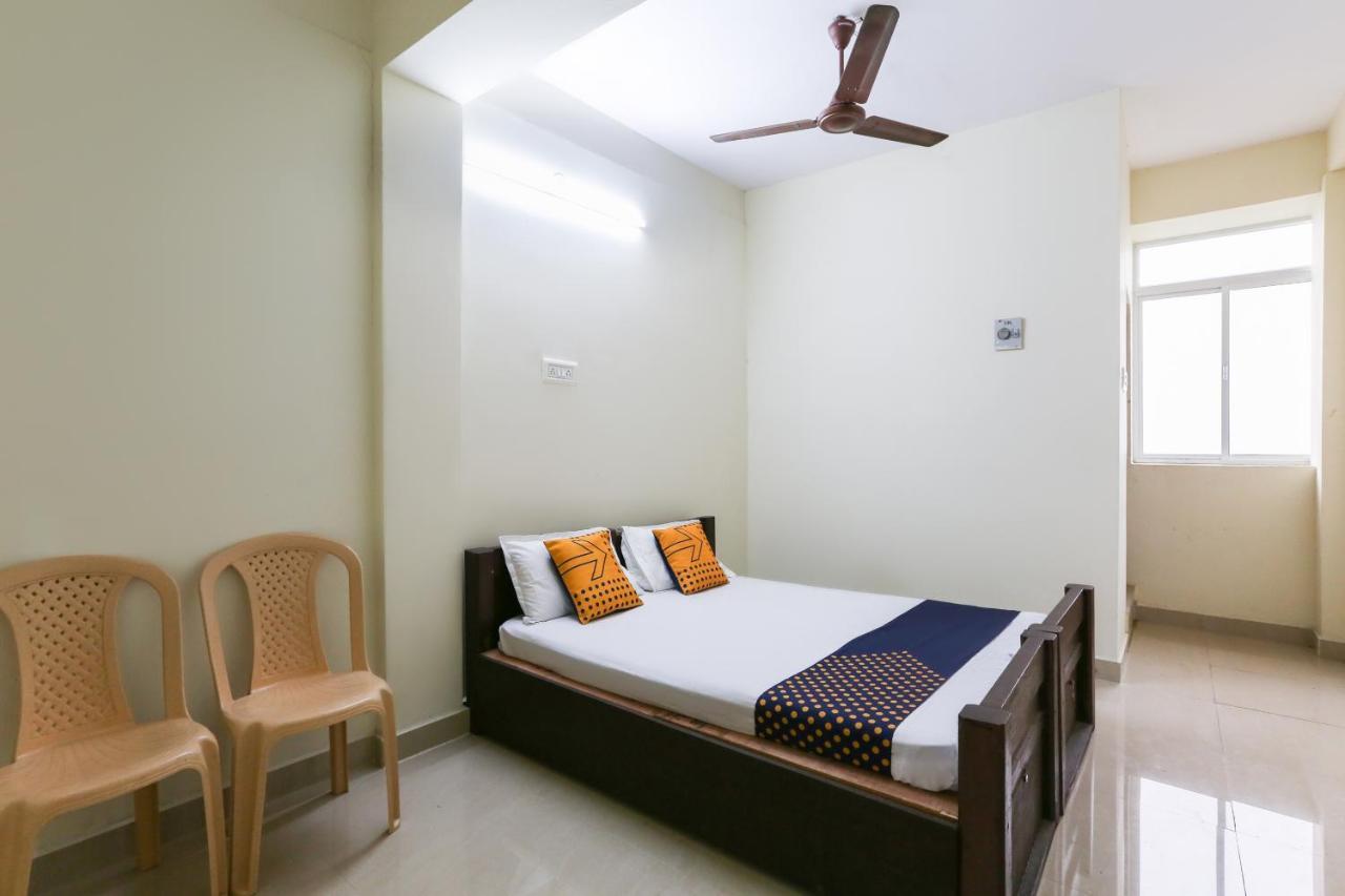 Spot On 63050 Kag Rooms Guduvancheri Luaran gambar