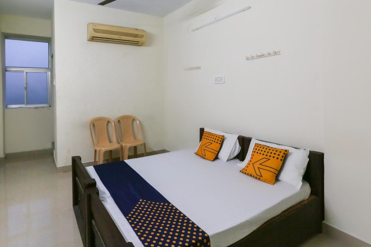 Spot On 63050 Kag Rooms Guduvancheri Luaran gambar