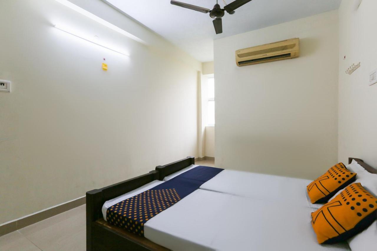 Spot On 63050 Kag Rooms Guduvancheri Luaran gambar
