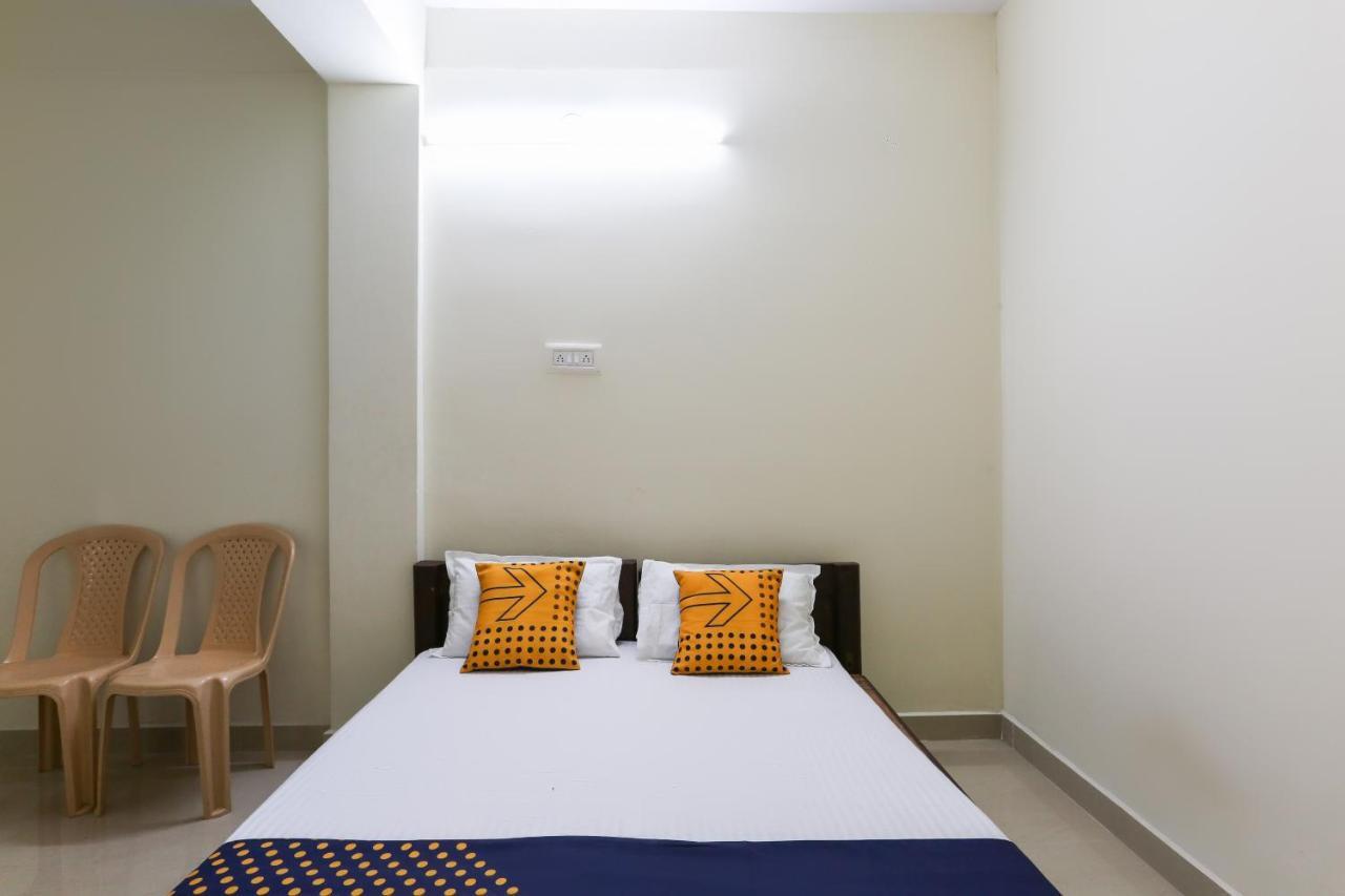 Spot On 63050 Kag Rooms Guduvancheri Luaran gambar